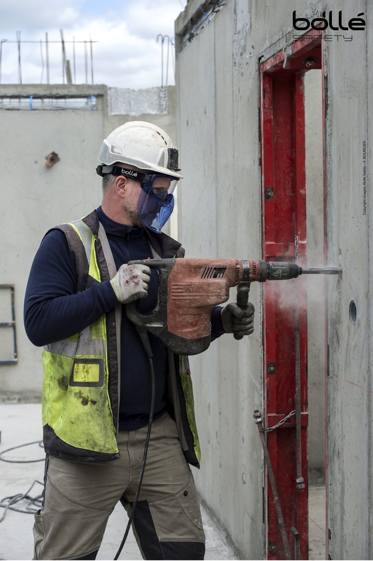 BLAST DUO Orange PVC Frame AS/AF Clear Lens - Seal (No Vents) - With SBR Foam