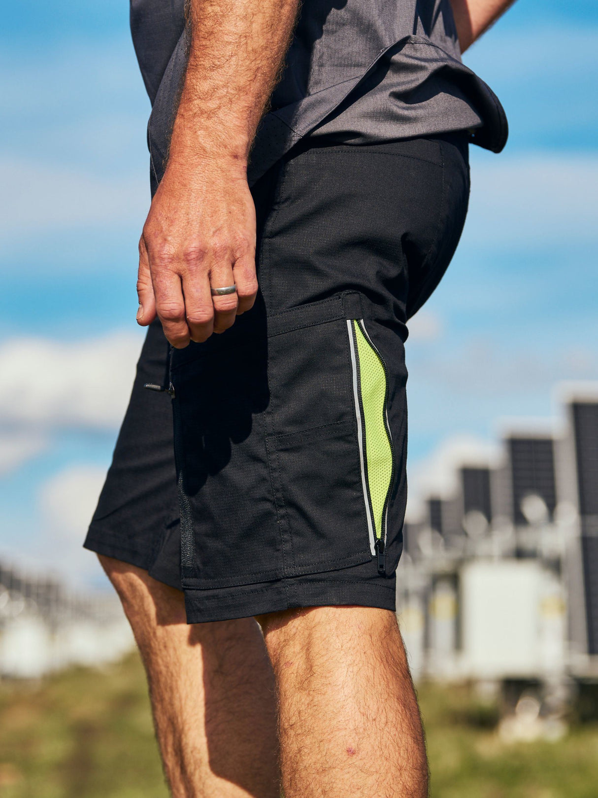 X Airflow™ Stretch Ripstop Vented Cargo Short